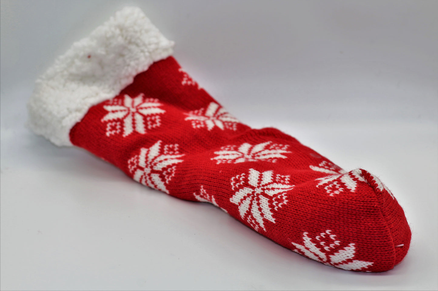 Red Cozy Snowflake Christmas Patterned Slipper Socks
