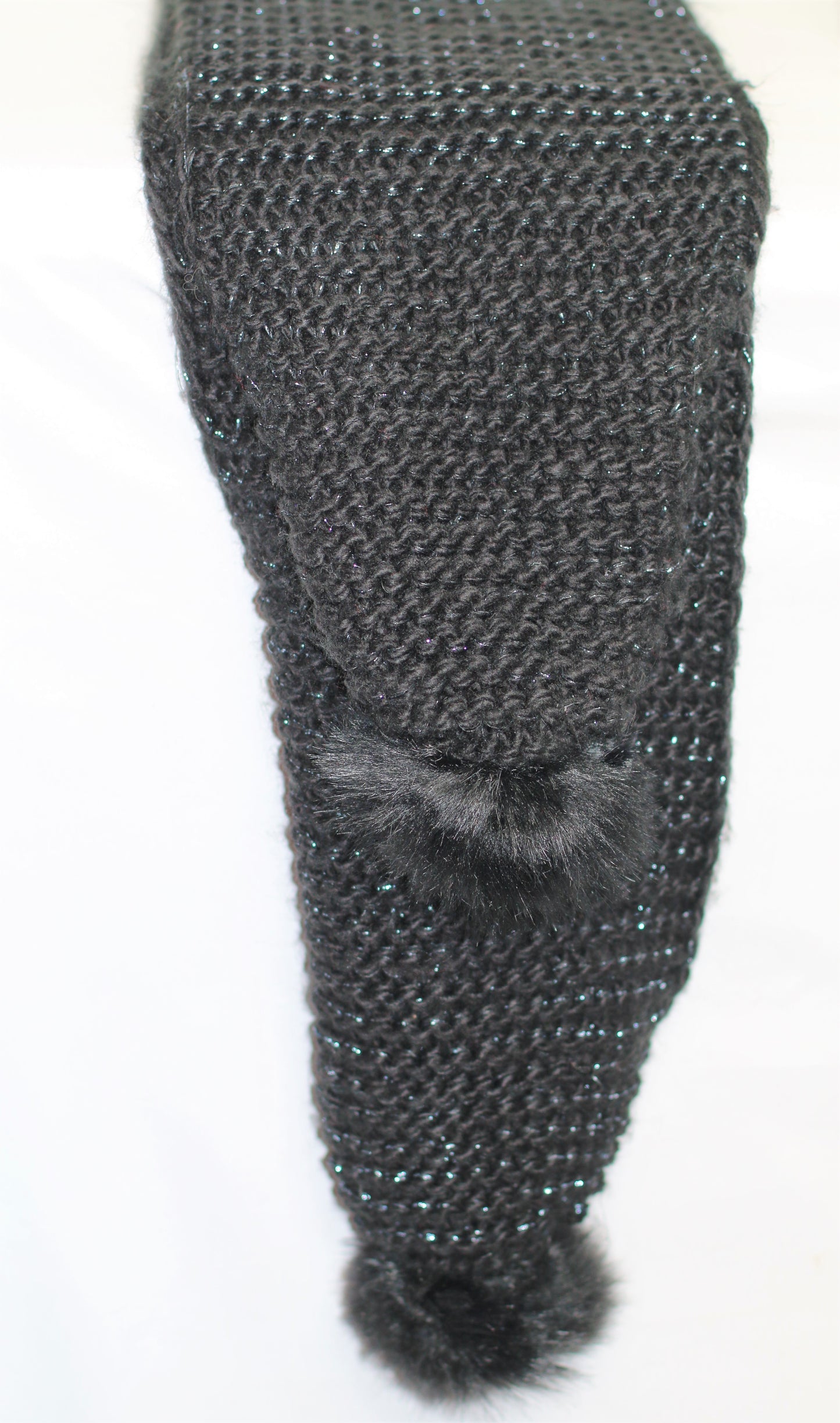 cable knit scarf with faux fur on end